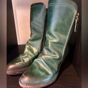 Women's Green Leather Mid-Calf Zip Boots